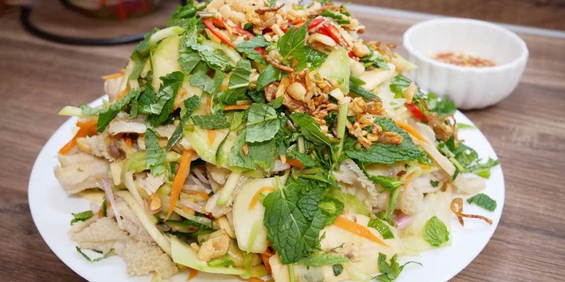 how to make fresh salad with sweet and crunchy boiled gourd delicious and flavorful 09640
