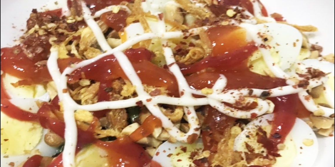 how to make quail egg sauce with scallions and crispy rice paper 12134