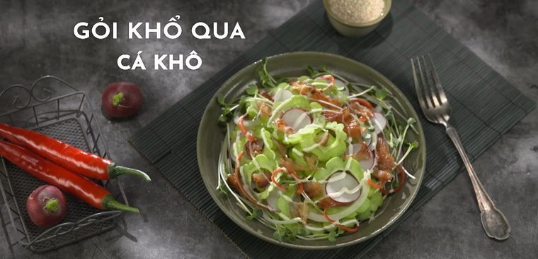 how to make salad with sliced bitter melon dried fish 02489