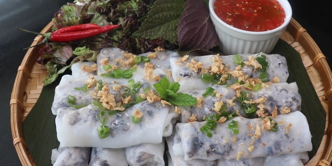 how to make spring rolls from steamed rice with a non stick pan very easy 12609