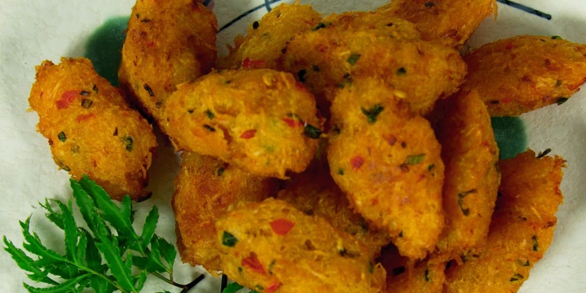 how to make sweet potato cake with delicious crispy meat 06856