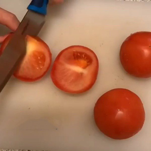 Step 2 Prepare other ingredients Salmon noodle tomato