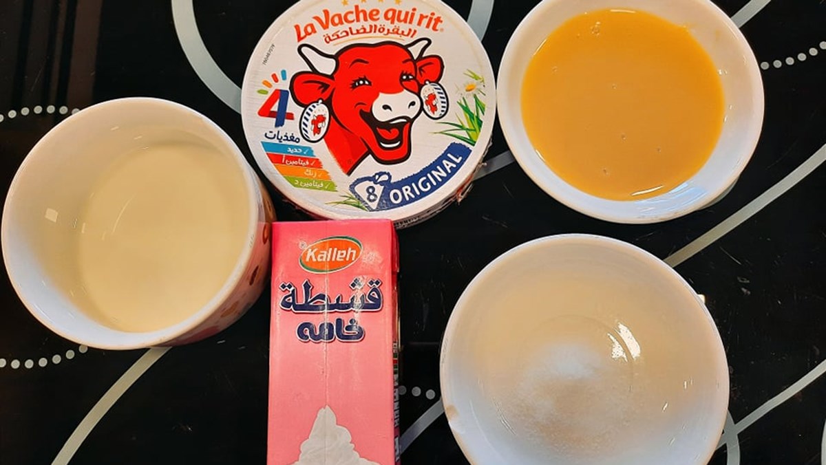 Ingredients for peach tea cheese ice cream