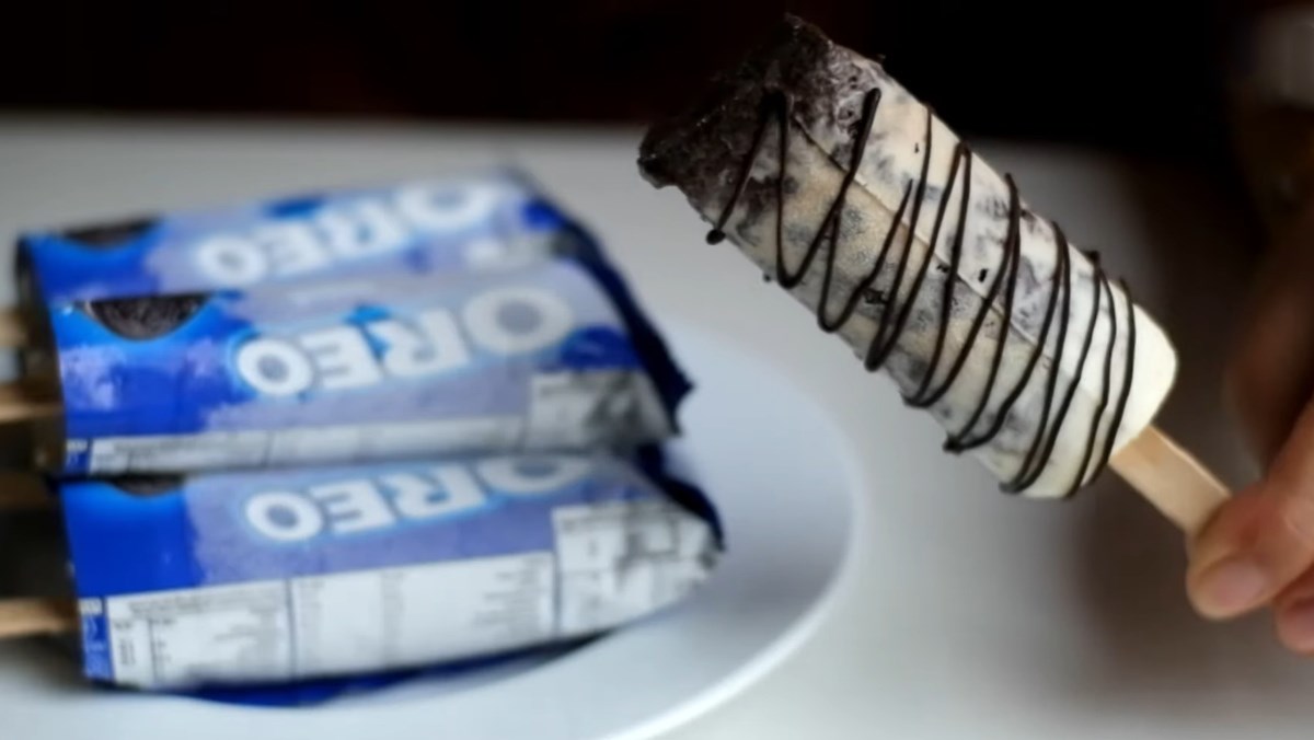 2 Ways to Make Delicious Oreo Ice Cream Without a Machine That Anyone Can Do 2 Oreo Ice Cream Bars