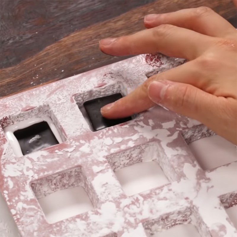 Step 3 Candy Molding Marshmallow Candy with Chocolate Filling
