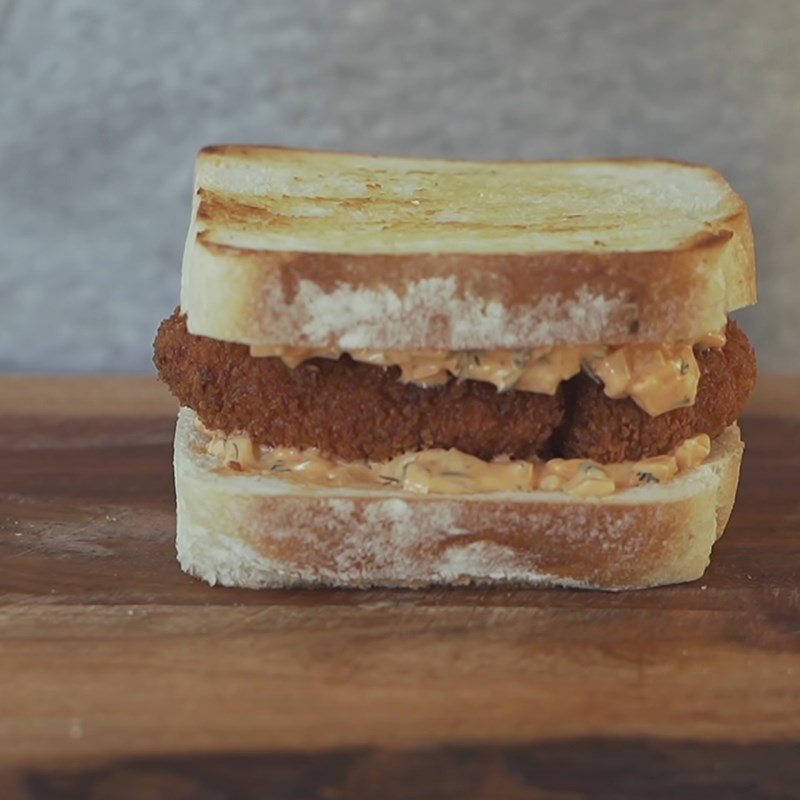 Step 6 Assemble the Fried Shrimp Sandwich