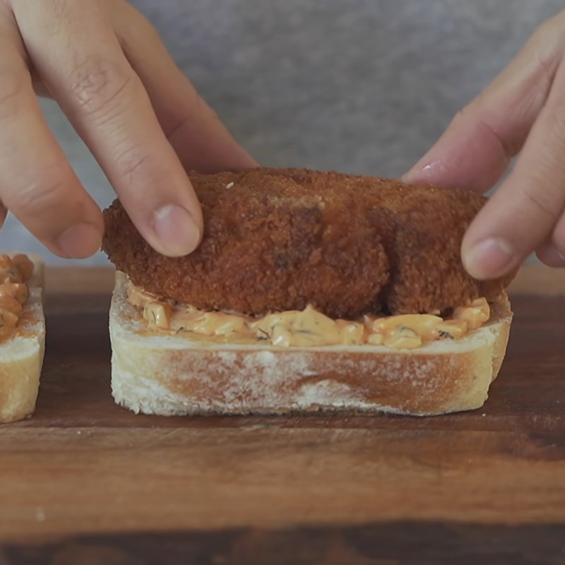 Step 6 Assemble the Fried Shrimp Sandwich
