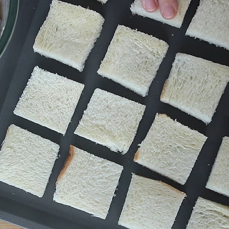 Step 4 Assemble crispy fried shrimp sandwich