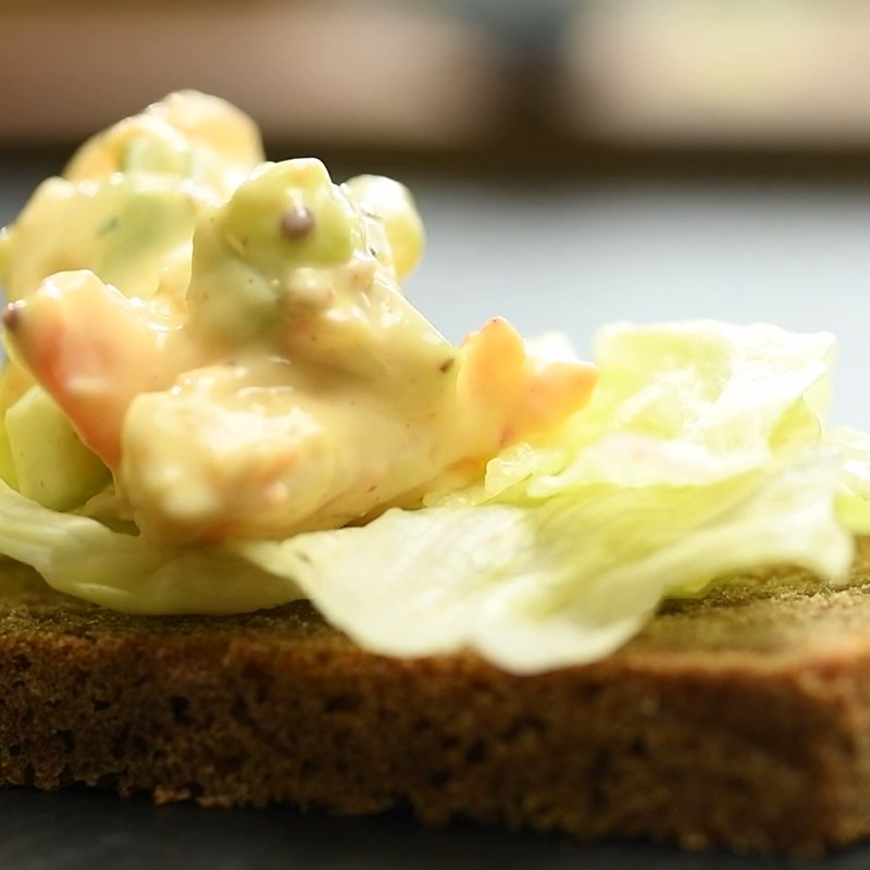 Step 6 Shrimp salad sandwich