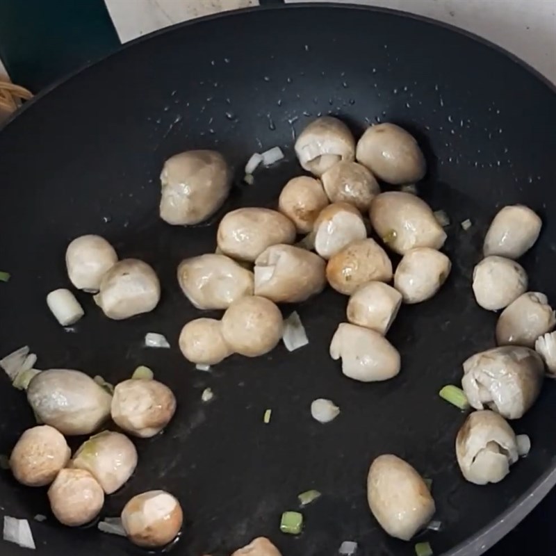 Step 3 Stewed Gourd Stewed Gourd with Mushrooms