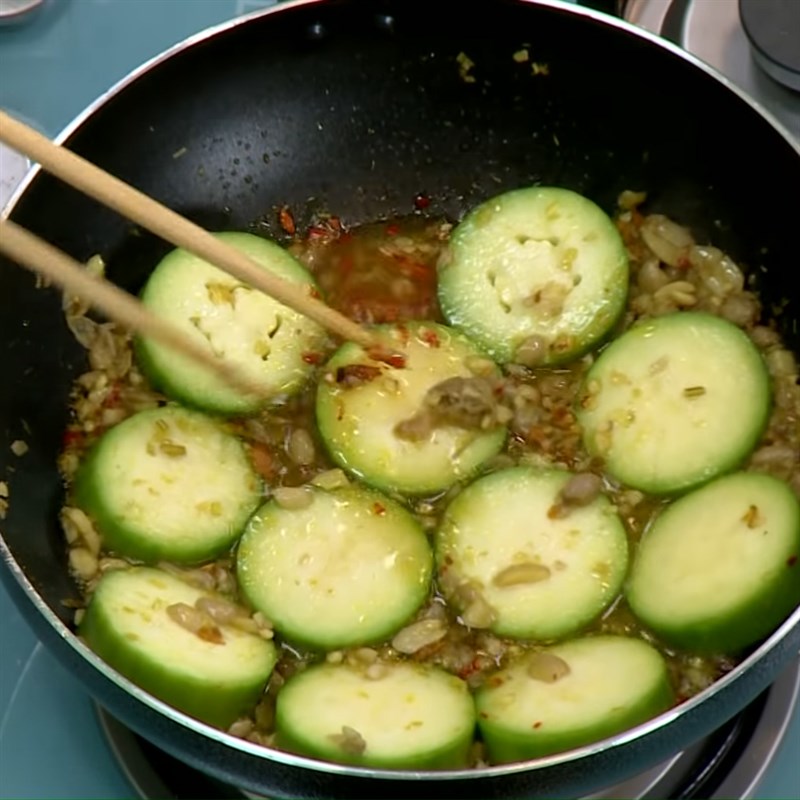 Step 3 Stewed Winter Melon with Soy Sauce