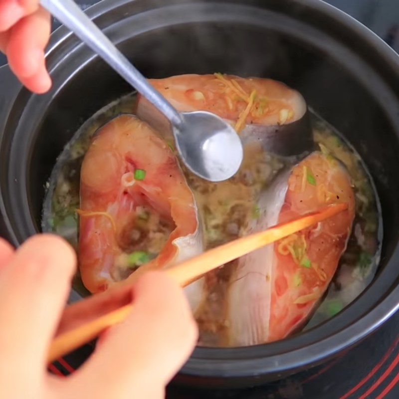 Step 3 Fish Stewing Basa Fish with Ginger