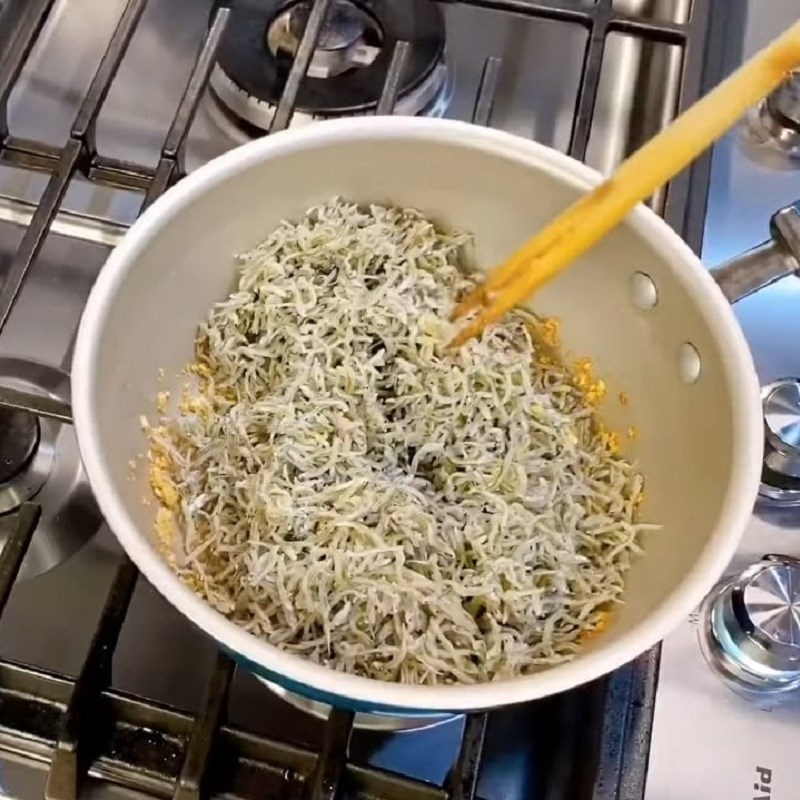 Step 3 Cook the dried anchovies Dried anchovies with pepper