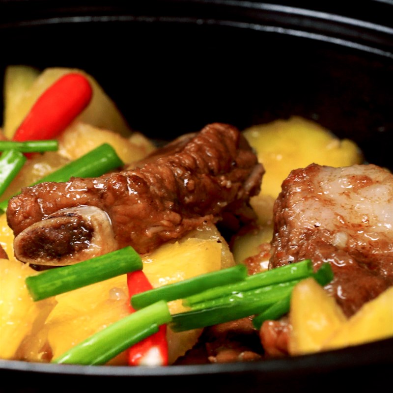 Step 5 Pork Ribs Braised with Pineapple