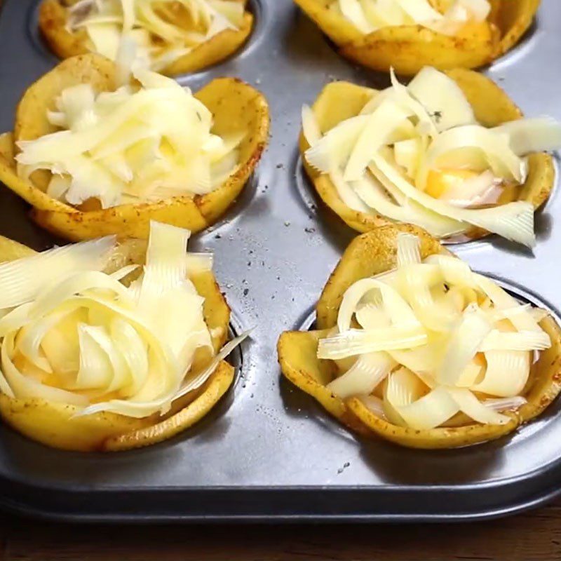 Step 3 Baked Potatoes Potato slices with egg