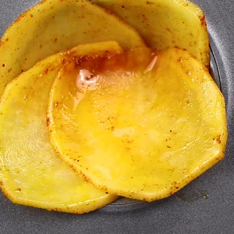 Step 3 Baked Potatoes Potato slices with egg