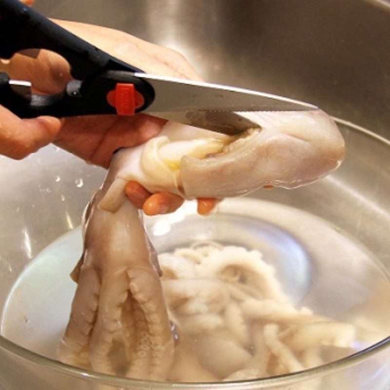 Step 1 Prepare ingredients for Garlic Butter Fried Octopus