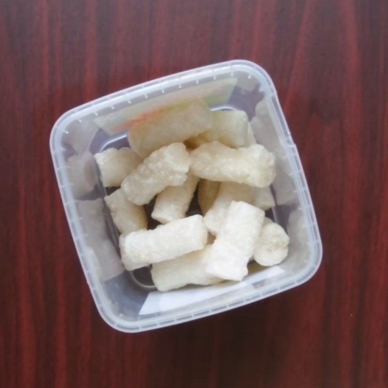 Step 5 Shake the rice cake with cheese Cheese powder rice cake