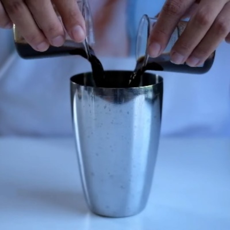 Step 2 Shake coffee with lemon mint juice Coffee soda with lemon mint