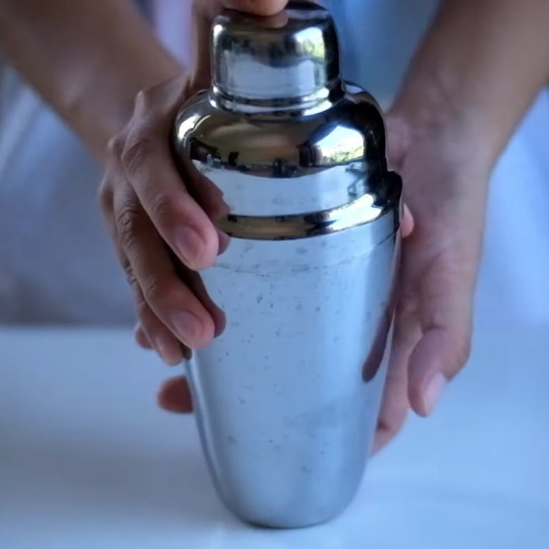 Step 2 Shake coffee with lemon mint juice Coffee soda with lemon mint