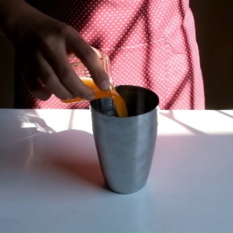 Step 3 Shake the Citrus Tea mixture