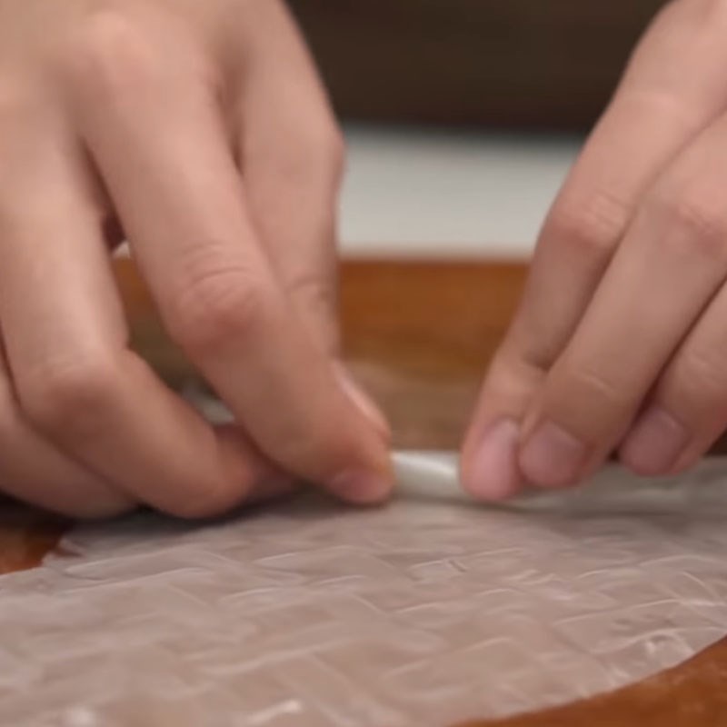 Step 3 Making crispy rice paper for Ninh Hòa grilled spring rolls