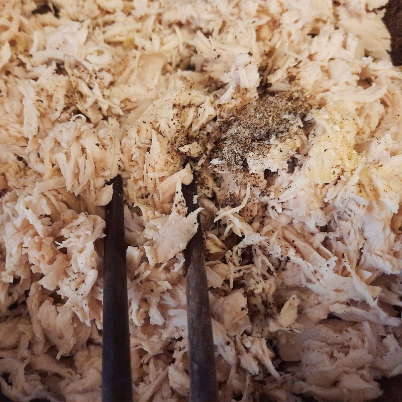 Step 3 Making shredded chicken Shredded chicken - ruốc