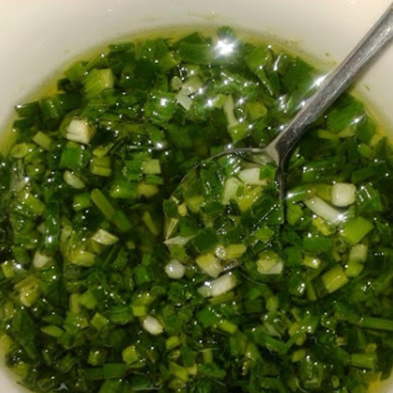 Step 5 Making crispy rice with scallion oil Grilled chicken with lemongrass salt