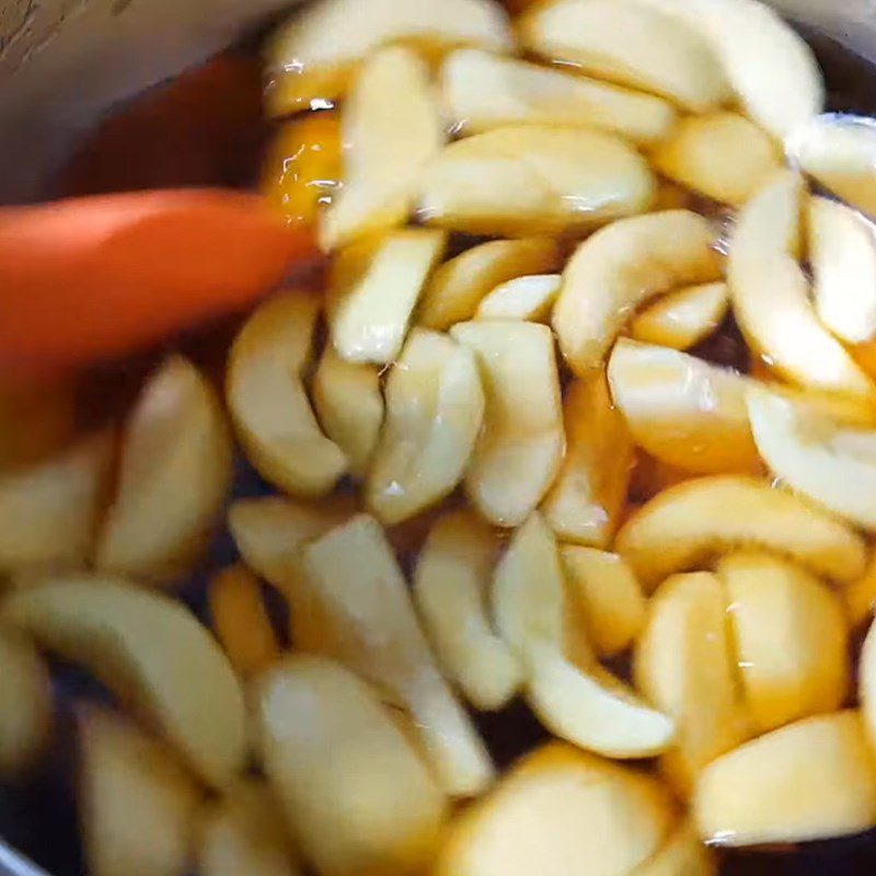 Step 2 Make syrup-soaked peaches for peach tea jelly