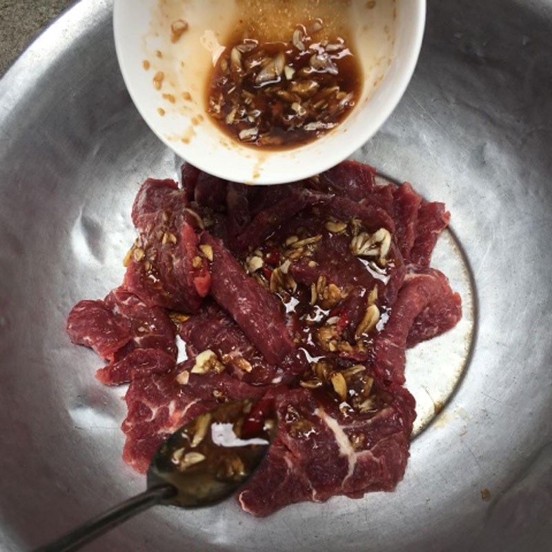 Step 2 Marinate the Beef for grilling Cu Chi