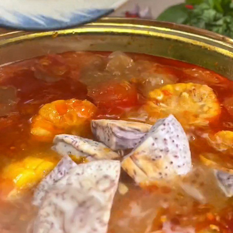Step 3 Making satay beef hot pot Satay beef hot pot (Recipe shared from TikTok Cooking with TasteVN)
