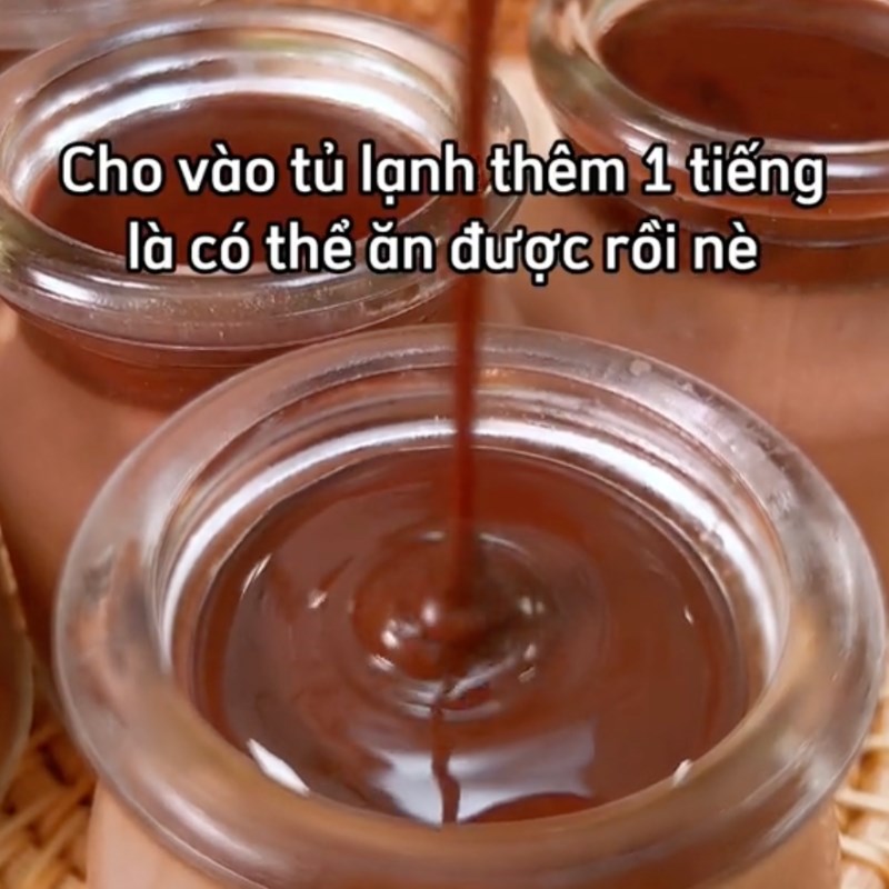 Step 4 Make the chocolate cream layer on top of chocolate Panna cotta (Recipe from the TikTok channel Cooking with TasteVN)