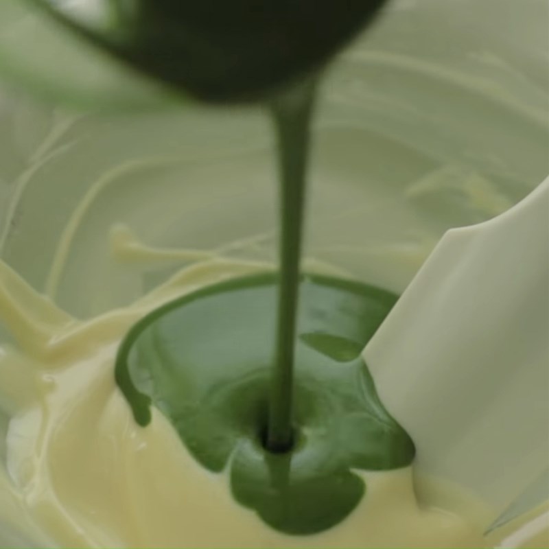 Step 6 Making the matcha decoration layer Green tea and white chocolate mousse