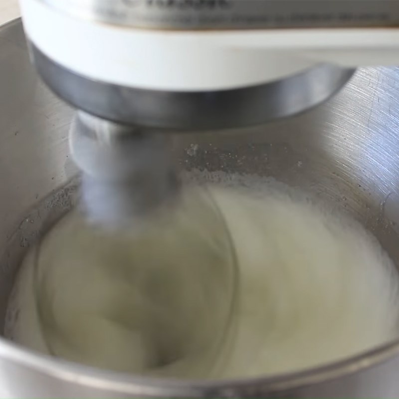 Step 3 Making meringue Banana pudding cake
