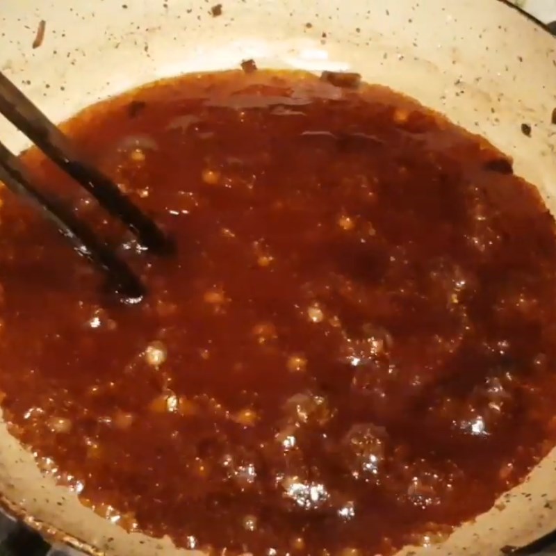 Step 4 Make dipping sauce for grilled clams with scallion oil