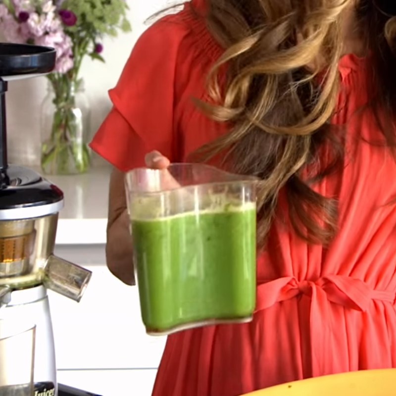 Step 2 Make lettuce juice Green apple celery cucumber juice