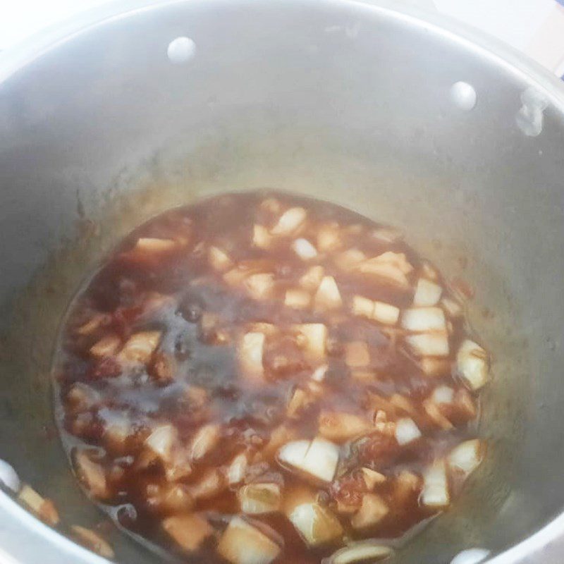 Step 2 Make the dressing for vegetarian salad