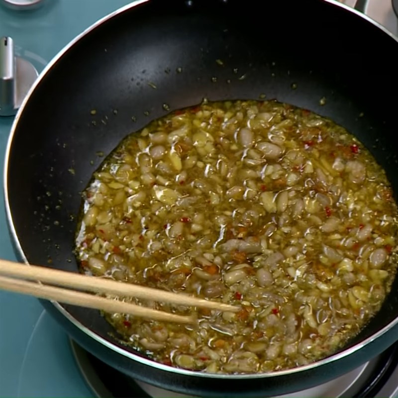 Step 2 Make the Braising Sauce for Braised Wax Gourd with Soy Sauce