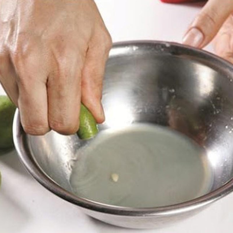 Step 2 Make the dressing for tuna salad with sprouts
