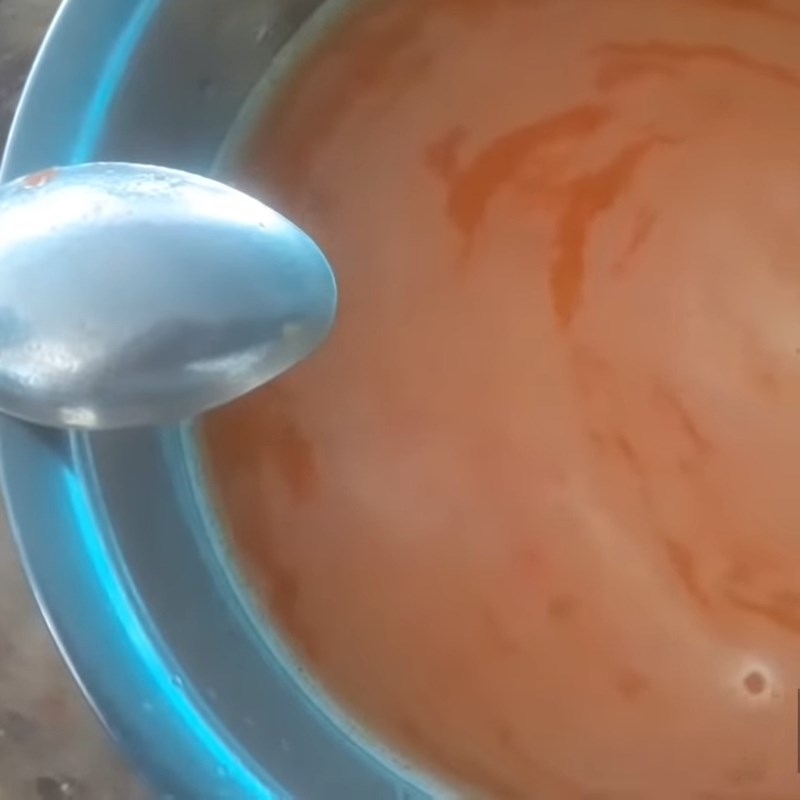 Step 2 Make the salad dressing for herb beef salad