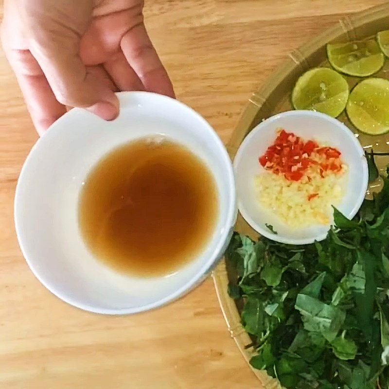 Step 3 Making the salad dressing Duck salad with rice paddy herb and cabbage