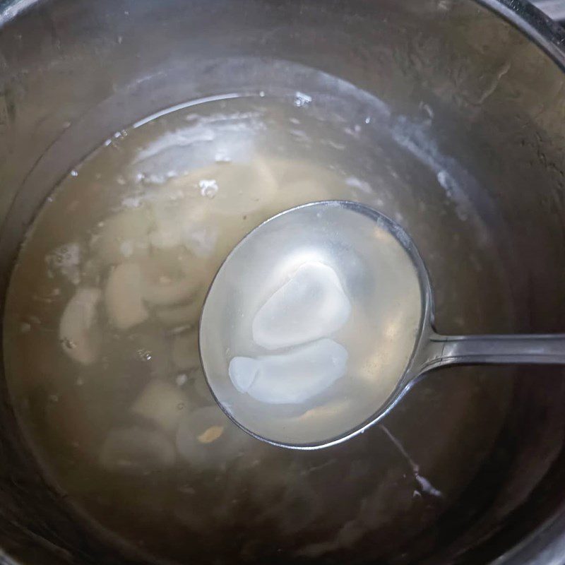 Step 3 Making rambutan jelly Rambutan jelly