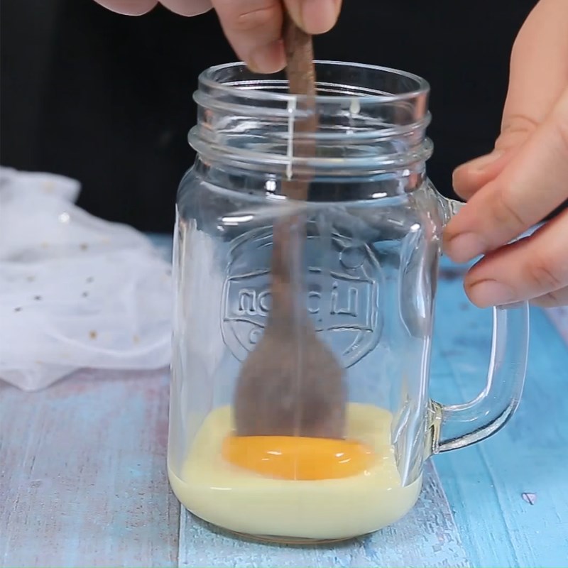 Step 2 Making chicken egg soy milk Chicken egg soy milk