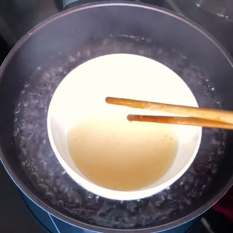 Step 1 Soak and steam the gelatin powder for Jelly Yogurt with gelatin powder