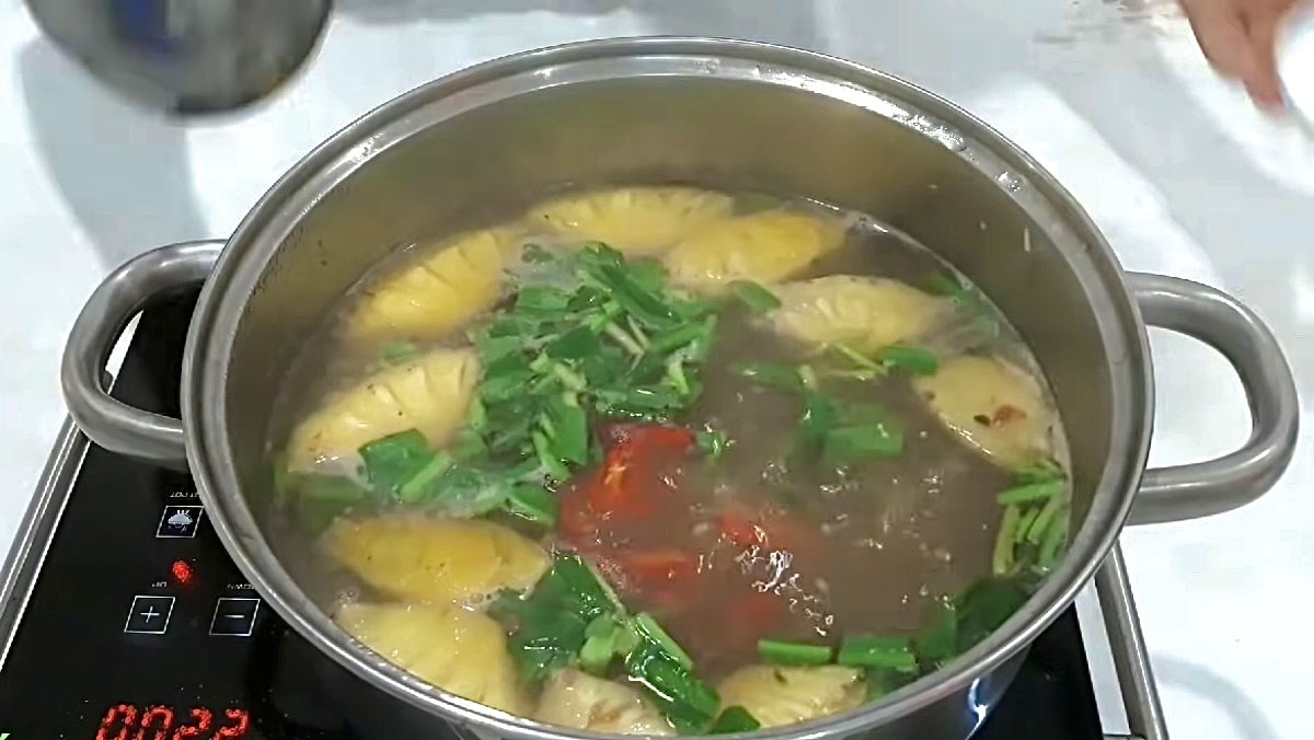Sour Fish Head Hot Pot