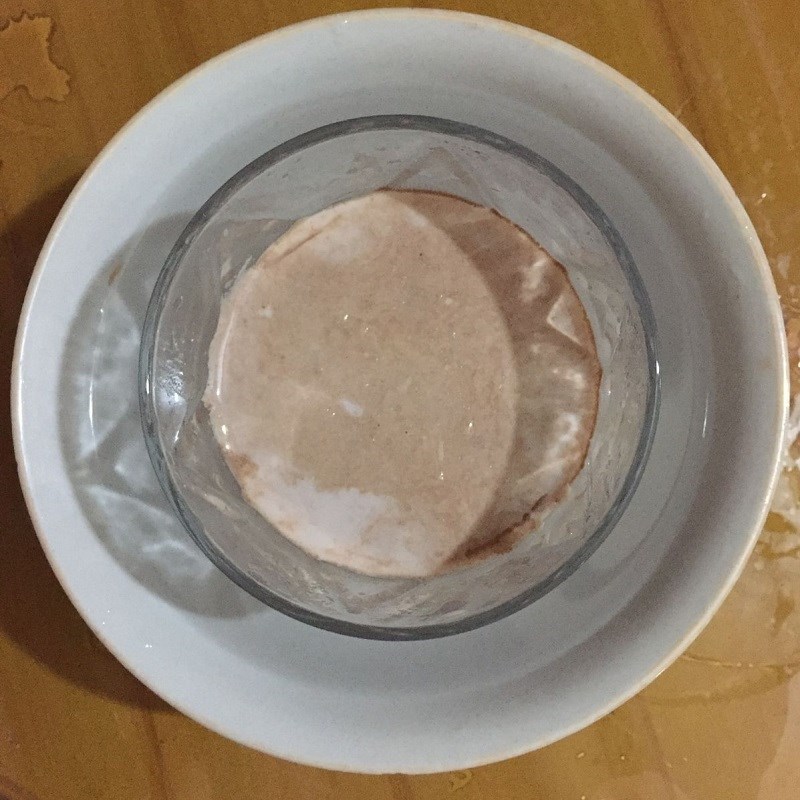 Step 2 Remove the pudding from the cup Cocoa panna cotta