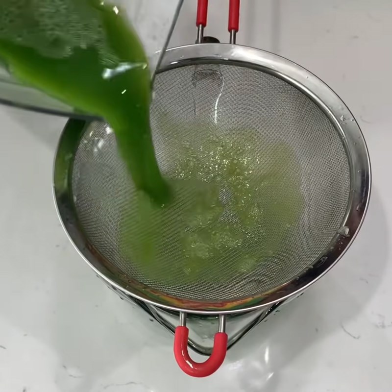 Step 3 Strain guava cucumber juice Guava cucumber juice