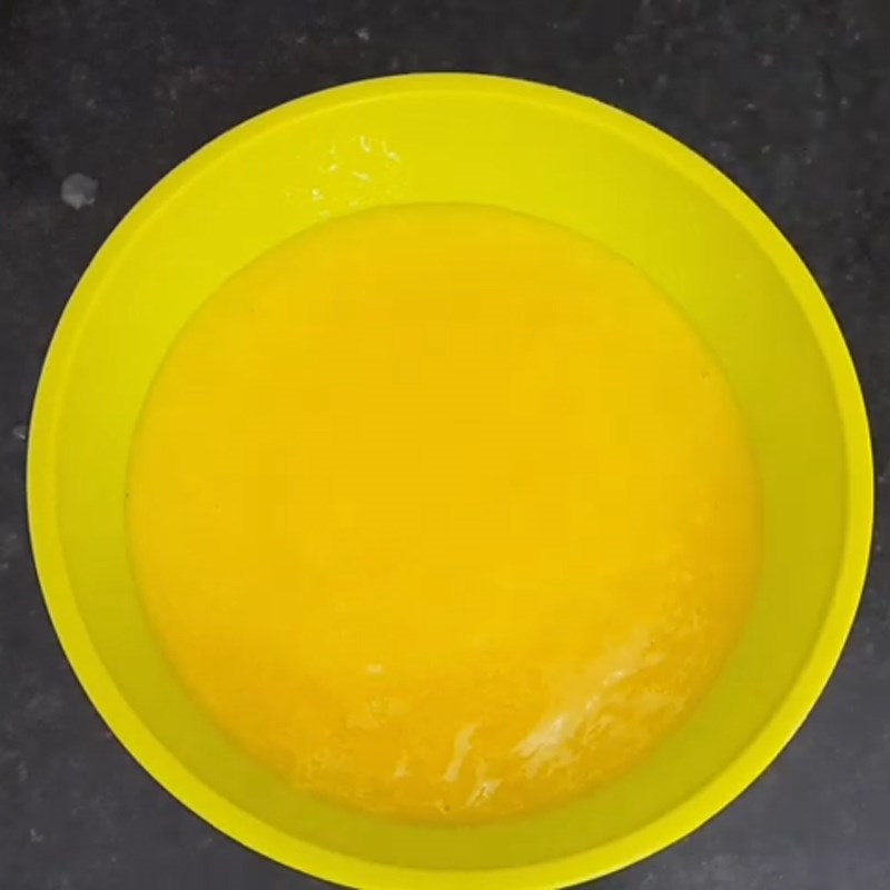 Step 3 Strain the blended jackfruit juice Fresh jackfruit juice with fresh milk
