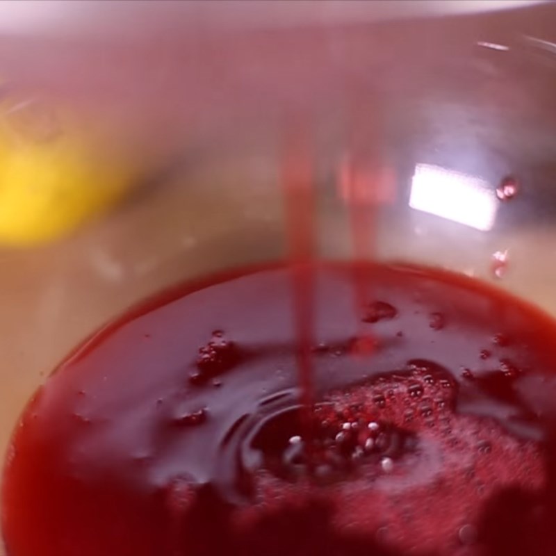 Step 4 Strain raspberry juice and finish Raspberry juice