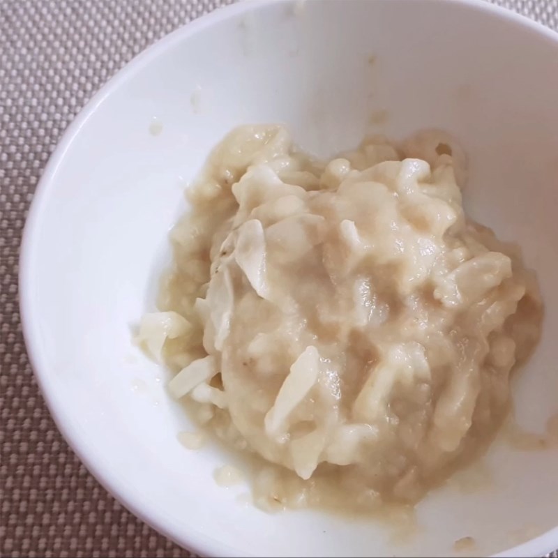 Step 1 Peel and filter the flesh of the na fruit Na Oatmeal Smoothie